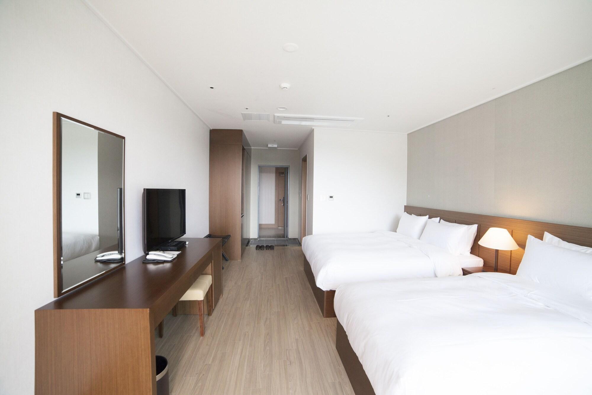 Dongwon Youthhostel Tongyeong Ngoại thất bức ảnh