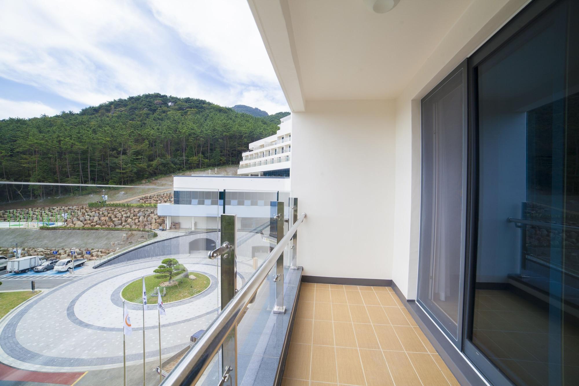 Dongwon Youthhostel Tongyeong Ngoại thất bức ảnh