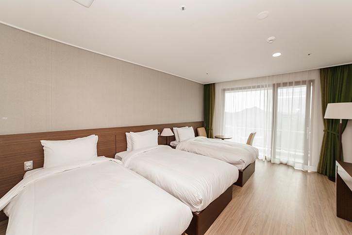 Dongwon Youthhostel Tongyeong Ngoại thất bức ảnh